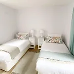 Kalk Bay Stylish 2 Bed Seaviews Garden Bbq Pool 4Sjt