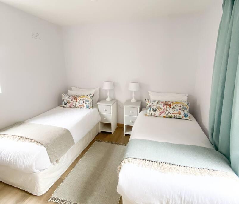 Apartment Kalk Bay Stylish 2 Bed Seaviews Garden Bbq Pool 4sjt Cape Town
