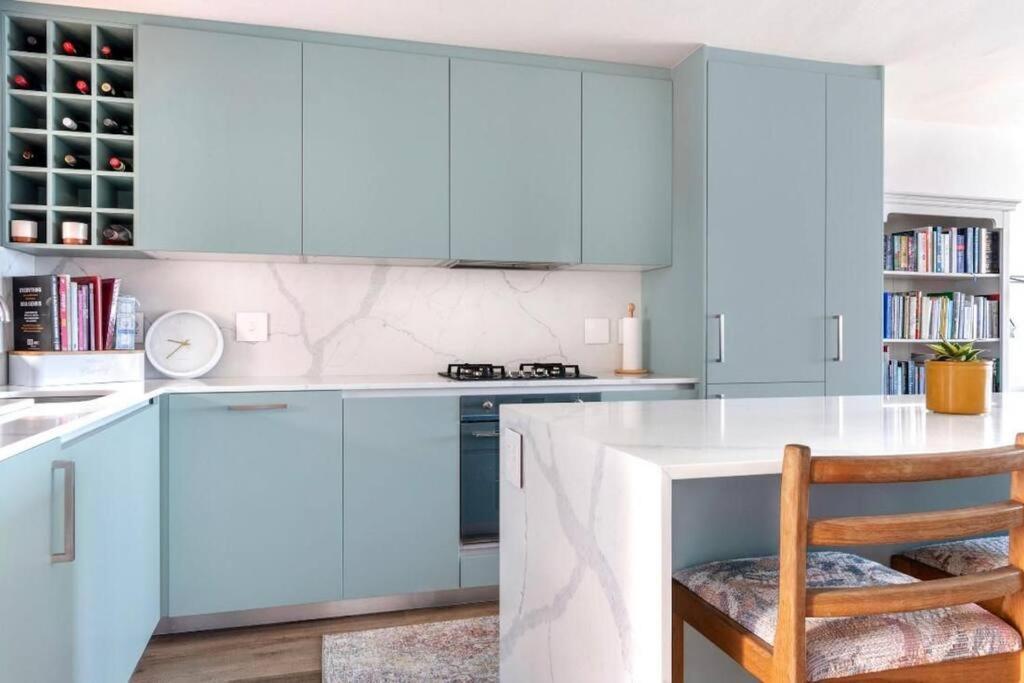 Apartment Kalk Bay Stylish 2 Bed Seaviews Garden Bbq Pool 4sjt *